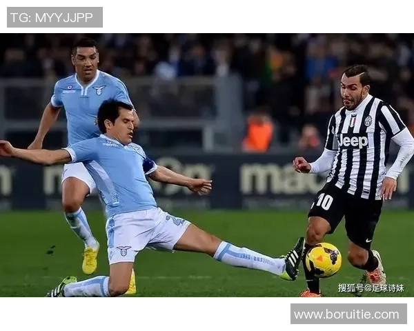 波多诺山丘与加拉加斯的精彩对决展现足球魅力与团队精神